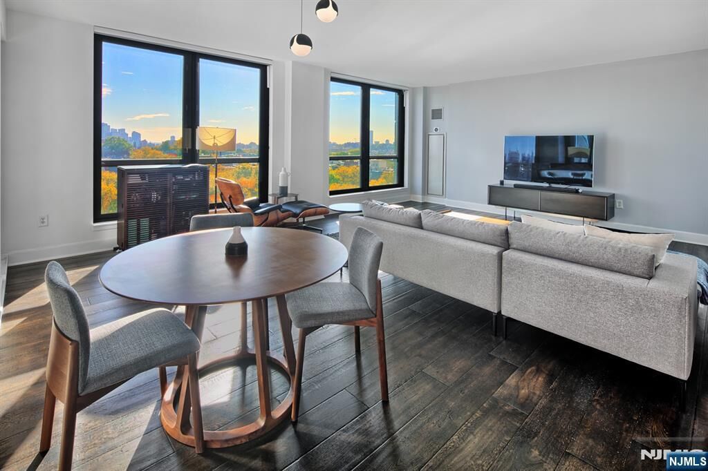 Property Photo:  1025 Maxwell Lane 1104  NJ 07030 