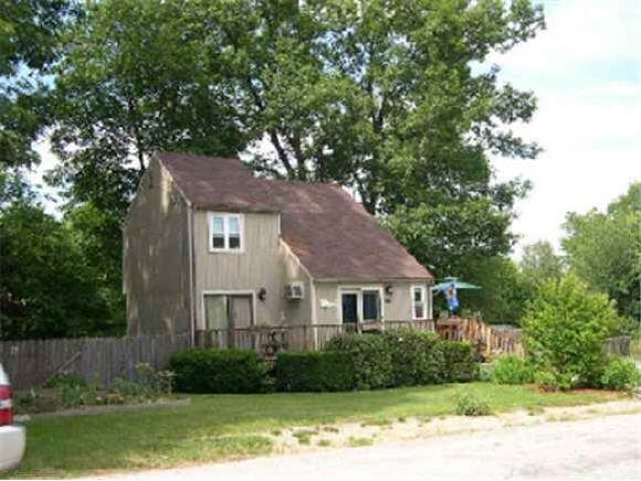 Property Photo:  40 Pinehill Avenue  NH 03102 
