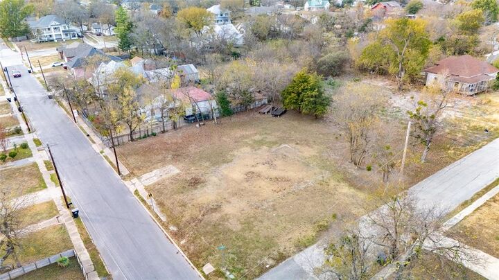 Property Photo: 1908 Gibbons Street TX 75401