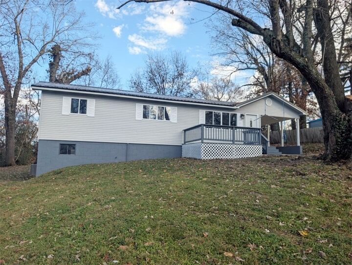 901 S Ash Street  Harrison AR 72601 photo