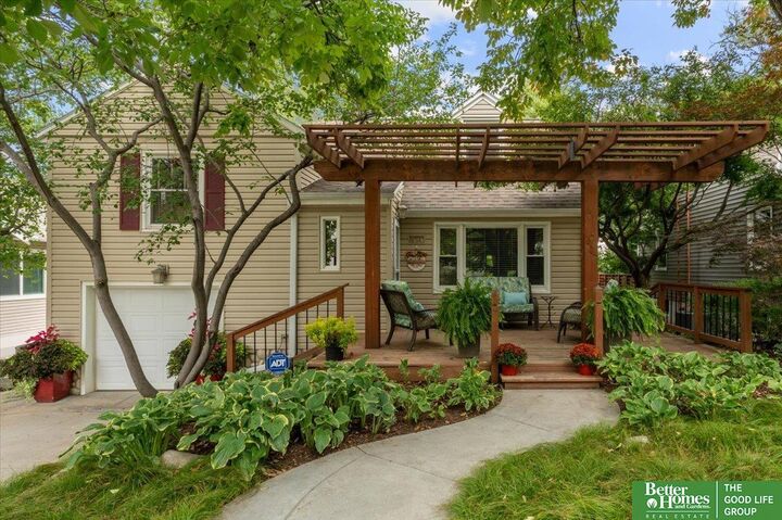 Property Photo:  6020 Hickory Street  NE 68106 