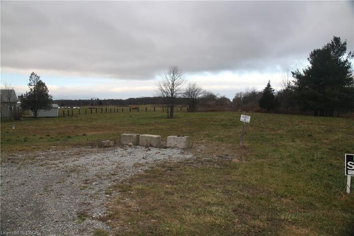 Property Photo:  945 Robinson Road  ON N1A 2W1 