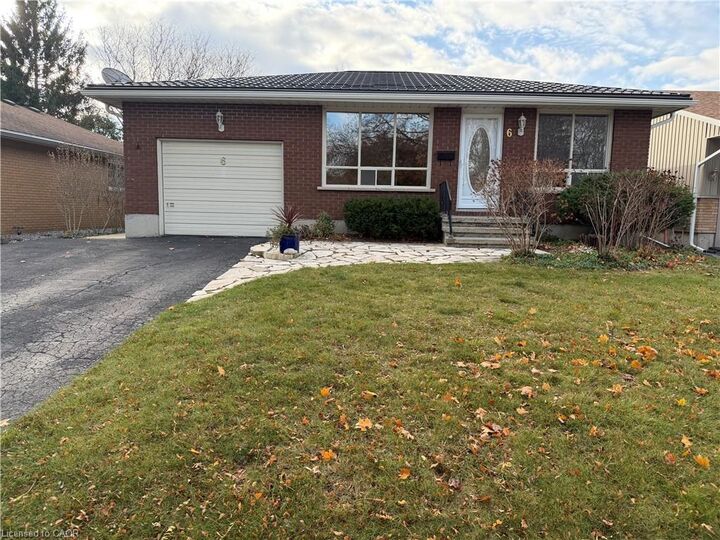 6 Burdock Boulevard  Brantford ON N3R 6B6 photo