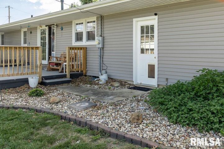 Property Photo:  1035 Lawrence Drive  IL 61520 