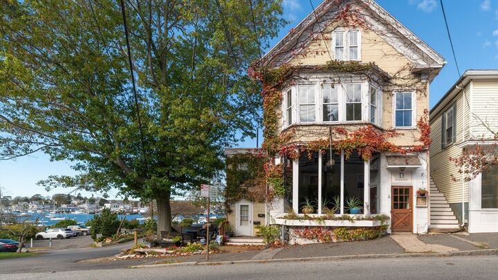 Property Photo:  197 E. Main 1  MA 01930 