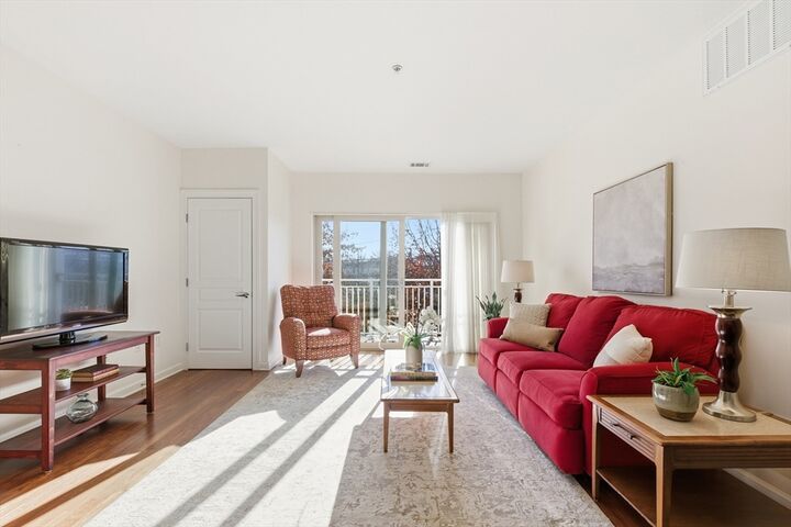 Property Photo:  3 Repton Cir 3204  MA 02472 