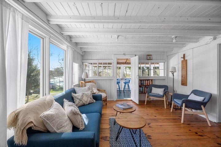 Property Photo:  2 Meetinghouse Road Unit 2  MA 02666 