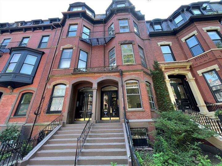 Property Photo:  130 Marlborough St 1  MA 02116 
