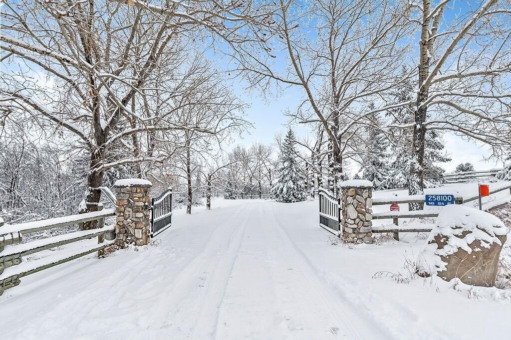 Property Photo: 258100 16 Street E AB Y1S 3M1