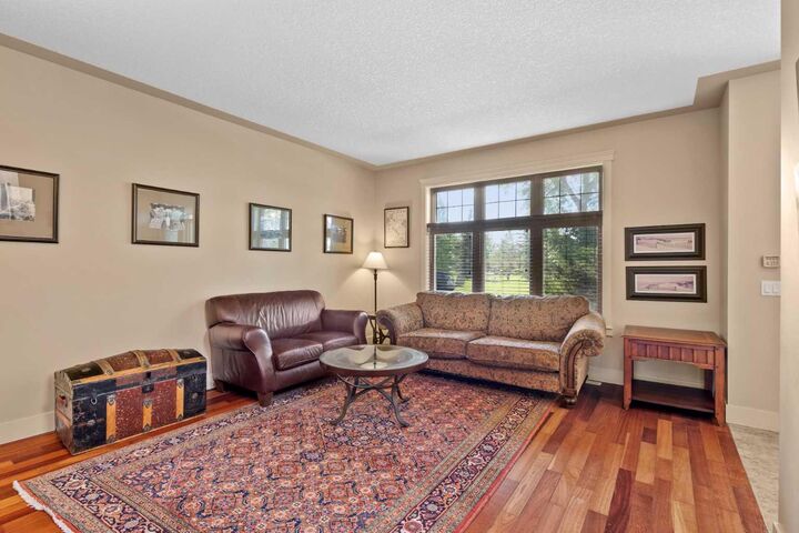 Photo de la propriété:  446 18 Street NE  AB T2E 1N4 