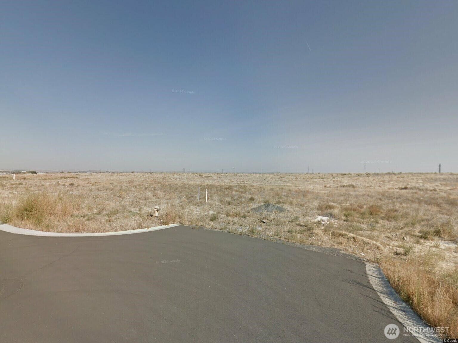 Property Photo: 909 NE 6th WA 98823