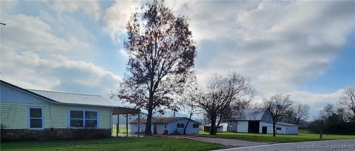 Property Photo: 2175 Heth Washington Road SW IN 47110