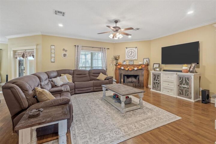 Property Photo: 2419 Tay Tay Drive LA 70611