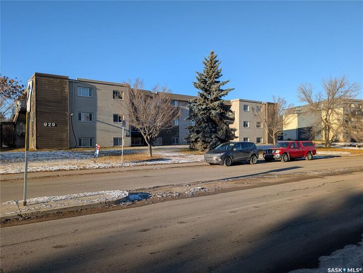 929 Northumberland Avenue 106  Saskatoon SK S7L 3W8 photo