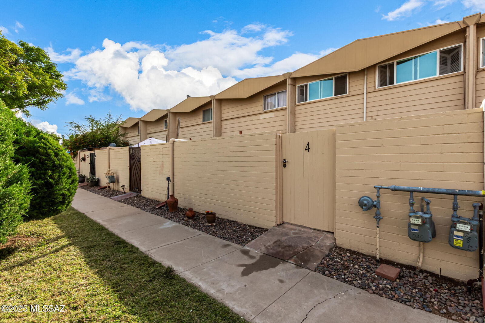 Property Photo: 1776 S Palo Verde Avenue L4 AZ 85713