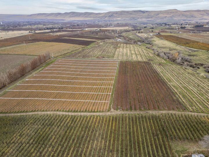 Property Photo:  14306 W Acord Road  WA 99320 