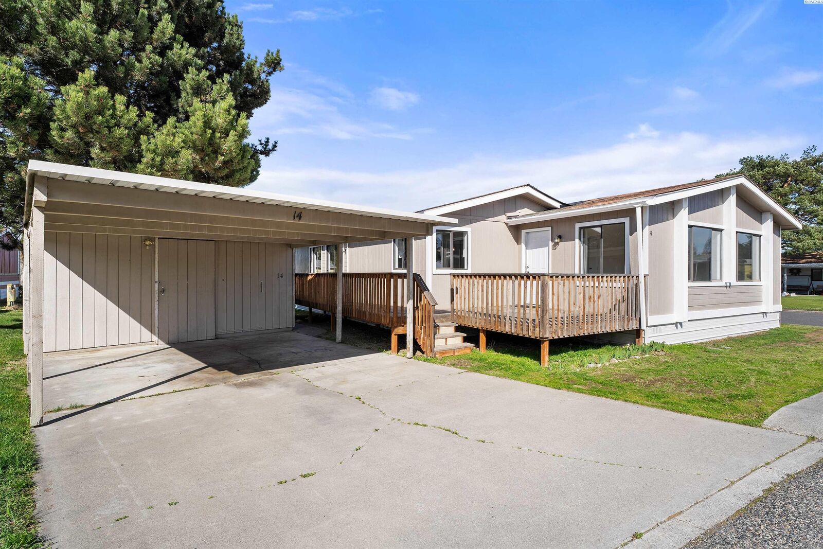 Property Photo:  3324 W 19th Ave 14  WA 99338 