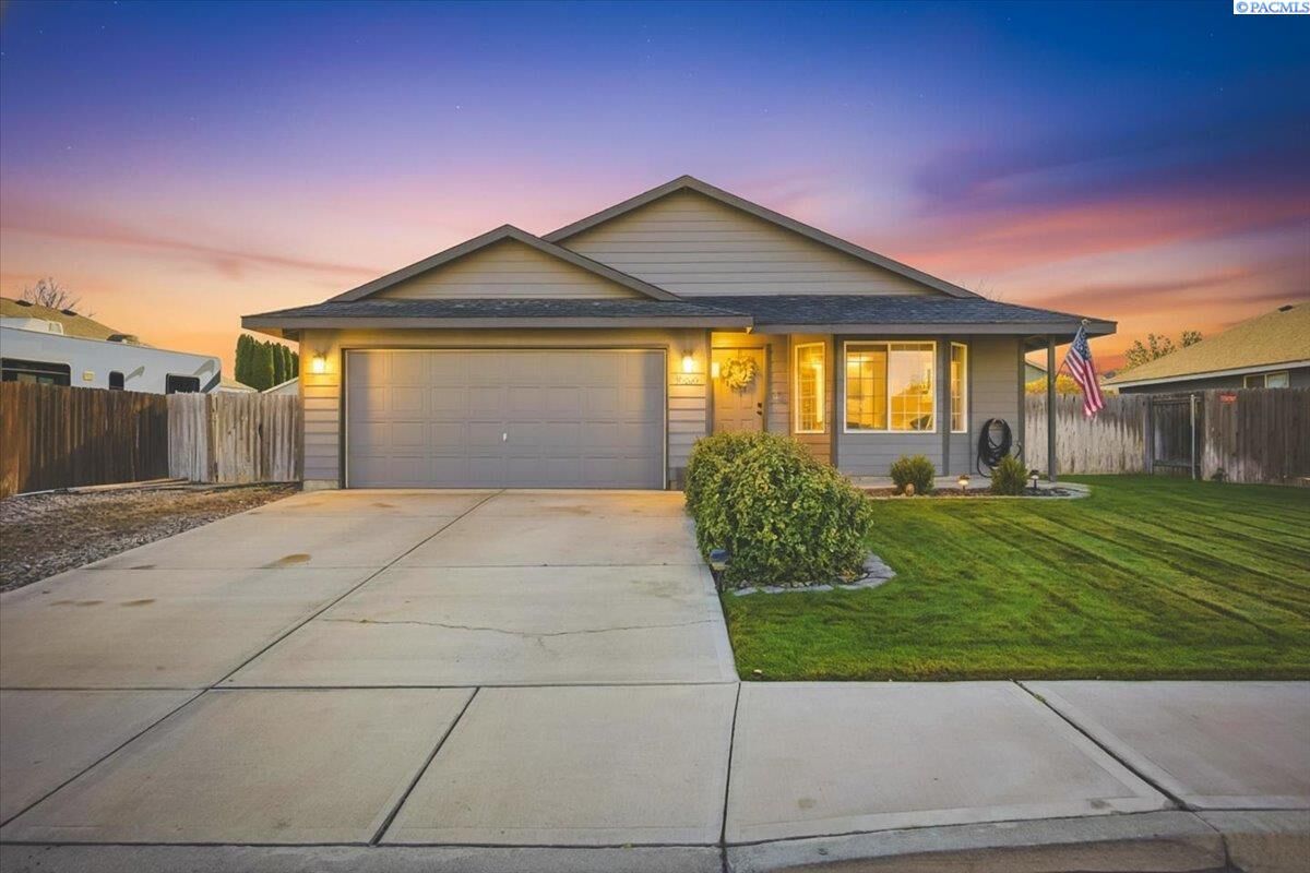 Property Photo: 6608 Robinson Dr WA 99301