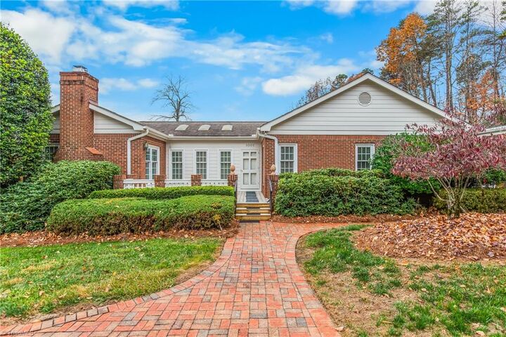 Property Photo:  1001 Nuthatch Court  NC 27262 