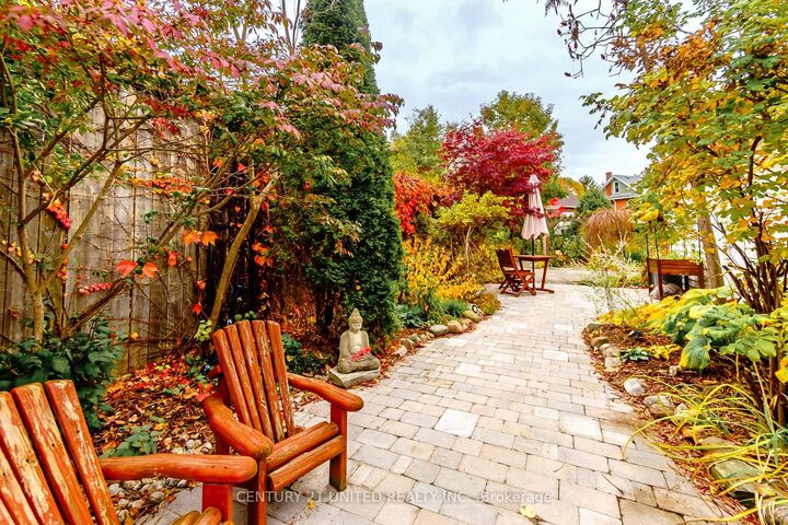 Property Photo: 458 Driscoll Terrace ON K9H 1T7