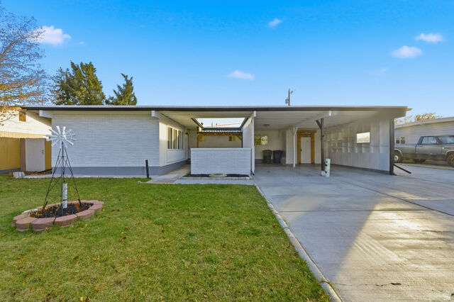 Property Photo: 4603 W Trinity Ave UT 84120