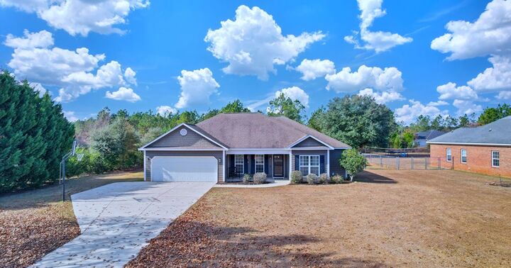 Property Photo:  140 White Oak Dr  GA 31763 