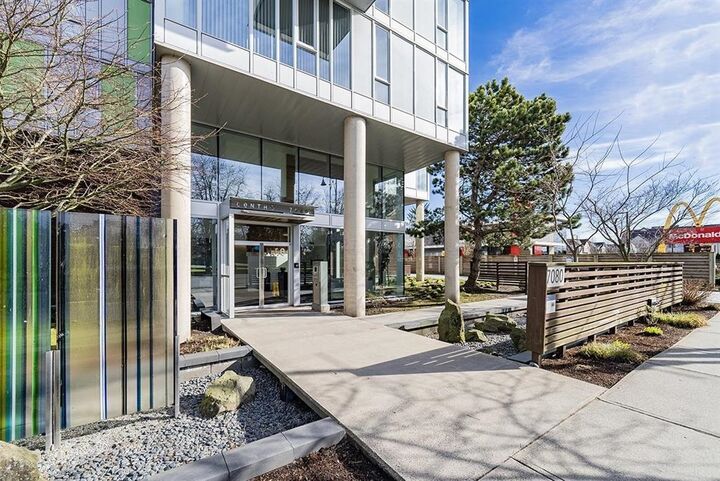Property Photo: 7080 No. 3 Road 711 BC V6Y 0B5