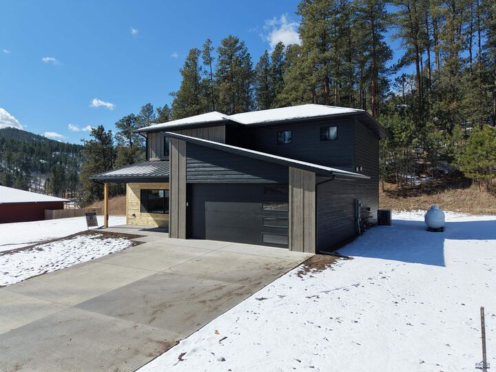 Property Photo: 24225 Granite Point Ct SD 57751