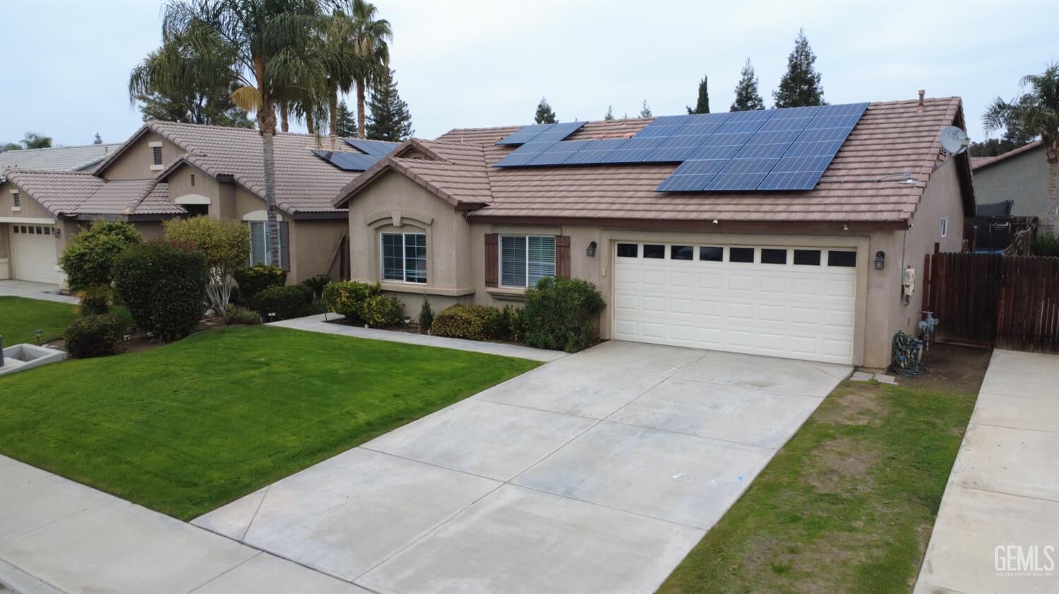 Property Photo: 9906 Pyramid Peak Drive CA 93311