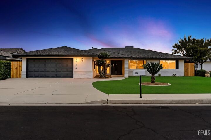 6710 Pinecone Avenue  Bakersfield CA 93308 photo