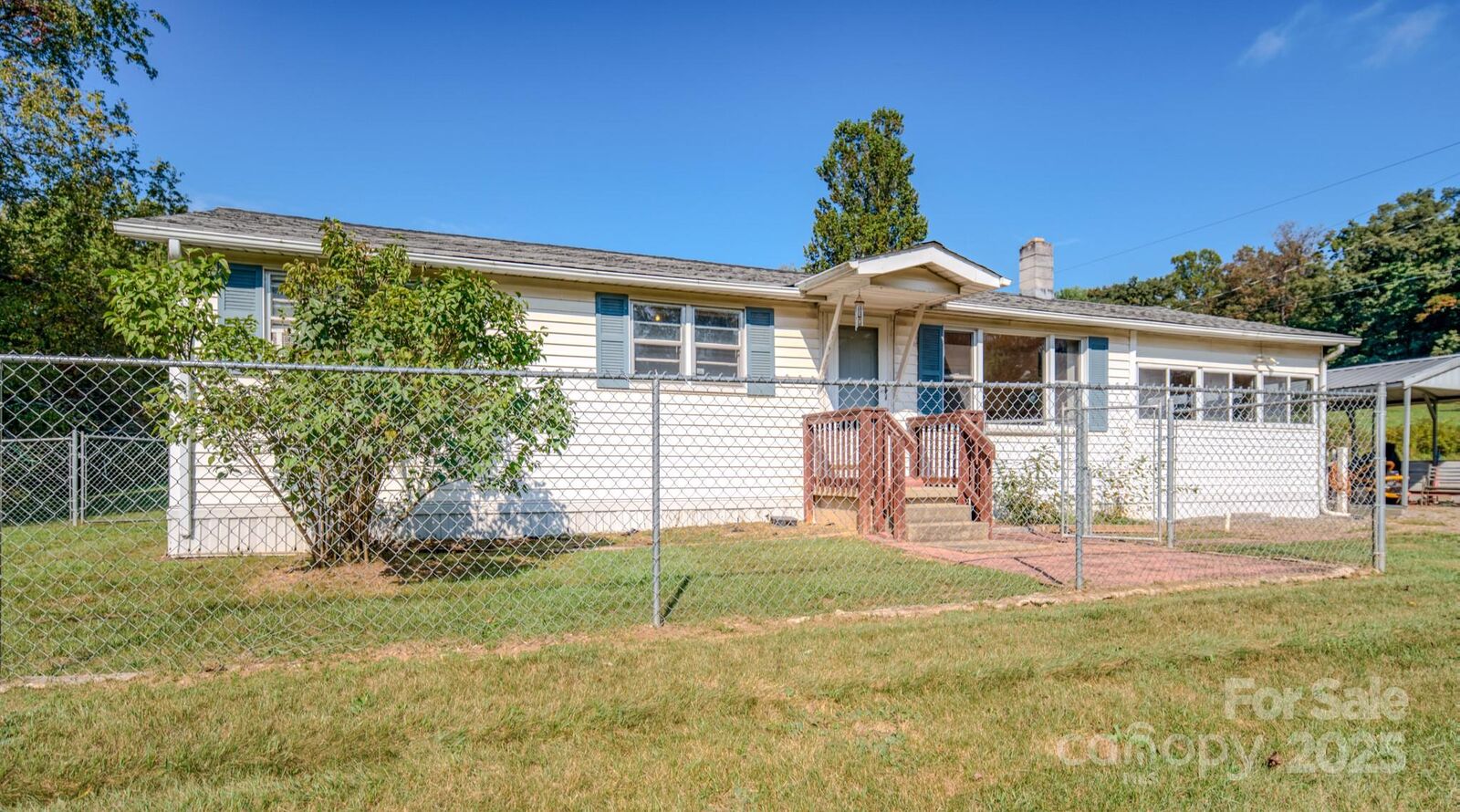 Property Photo:  531 Bryson Road  NC 28715 