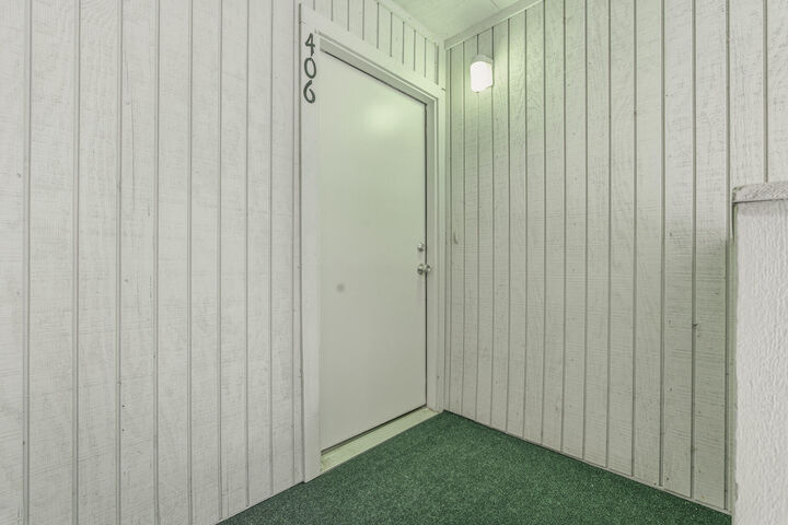 Property Photo:  406 Waterwood Drive  SC 29445 