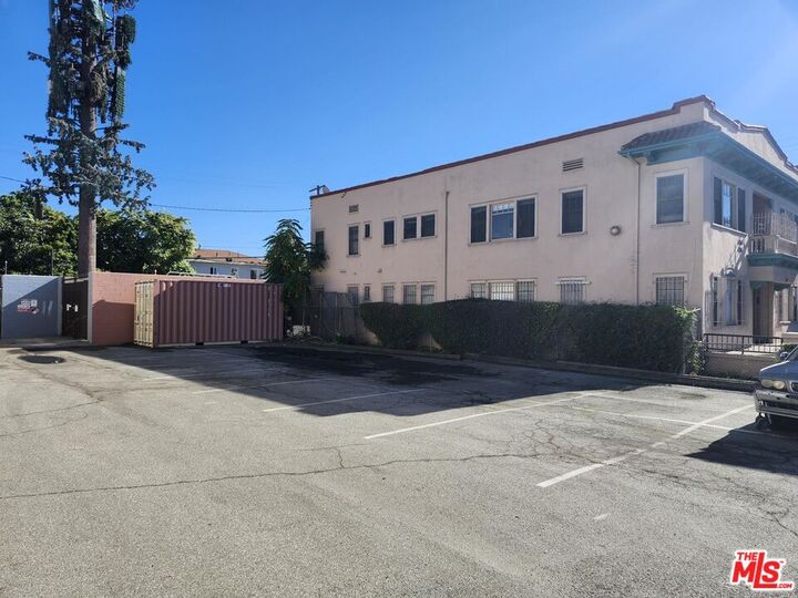 Property Photo:  4260 S Figueroa St  CA 90037 