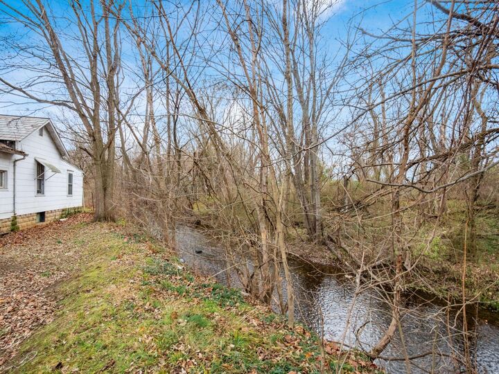 Property Photo:  573 Willow Street  OH 43130 