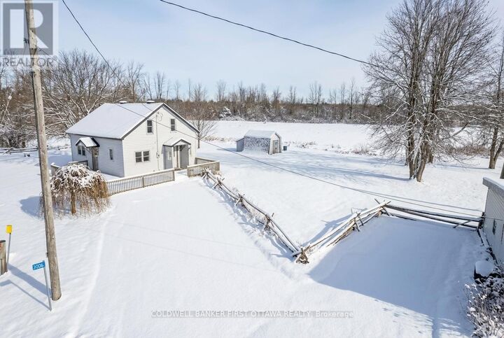 Property Photo:  3004 Rideau Ferry Road  ON K7H 0H3 