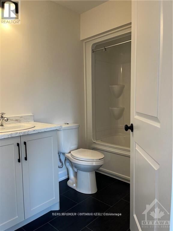 Photo de la propriété: 87 Staples Boulevard ON K7A 0B8