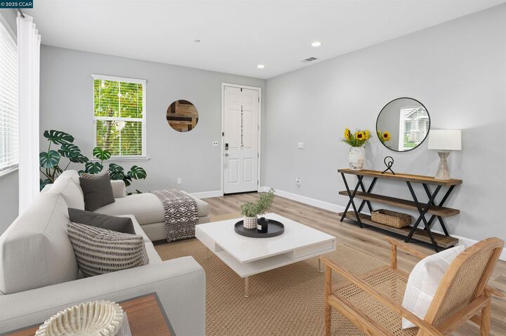 Property Photo:  5227 Waterleaf Ln  CA 94534 