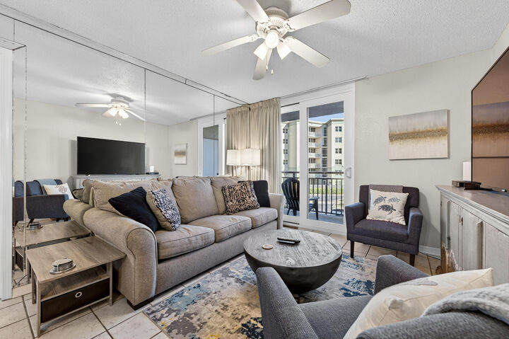 Property Photo:  660 Nautilus Court 2311  FL 32548 