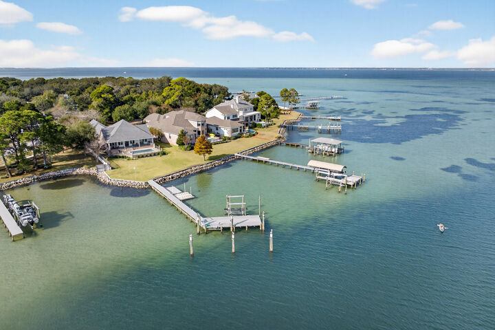 901 Peacocks Point Drive  Destin FL 32541 photo