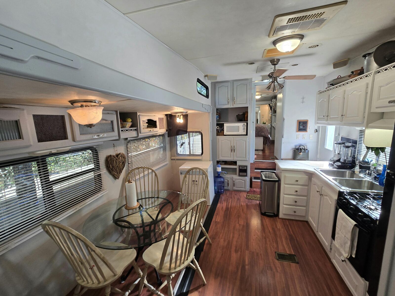 Property Photo:  261 E Jonquil Avenue  FL 32433 