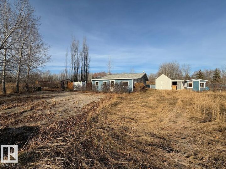 Property Photo:  55107 Rge Road 33 134  AB T0E 1A0 