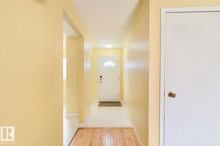 Property Photo:  180 Centennial Court NW  AB T5P 4H5 