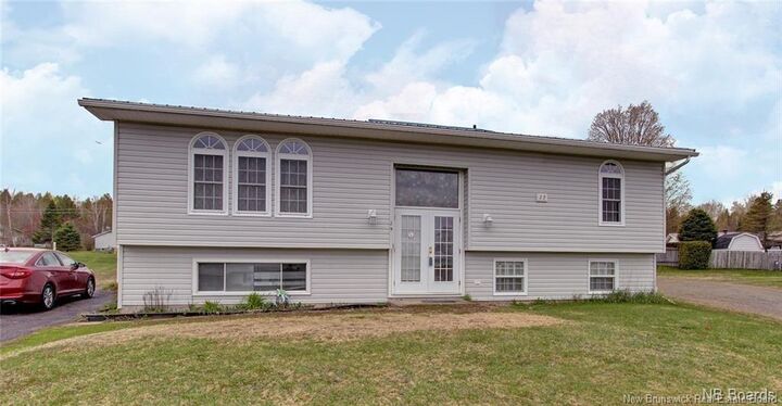 Property Photo:  29 Snowball Crescent  NB E6G 1C9 
