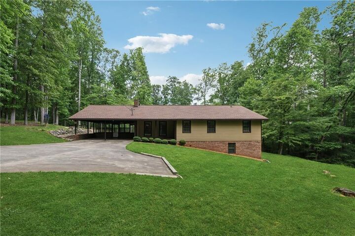 Property Photo: 2270 Dinsmore Road GA 30004