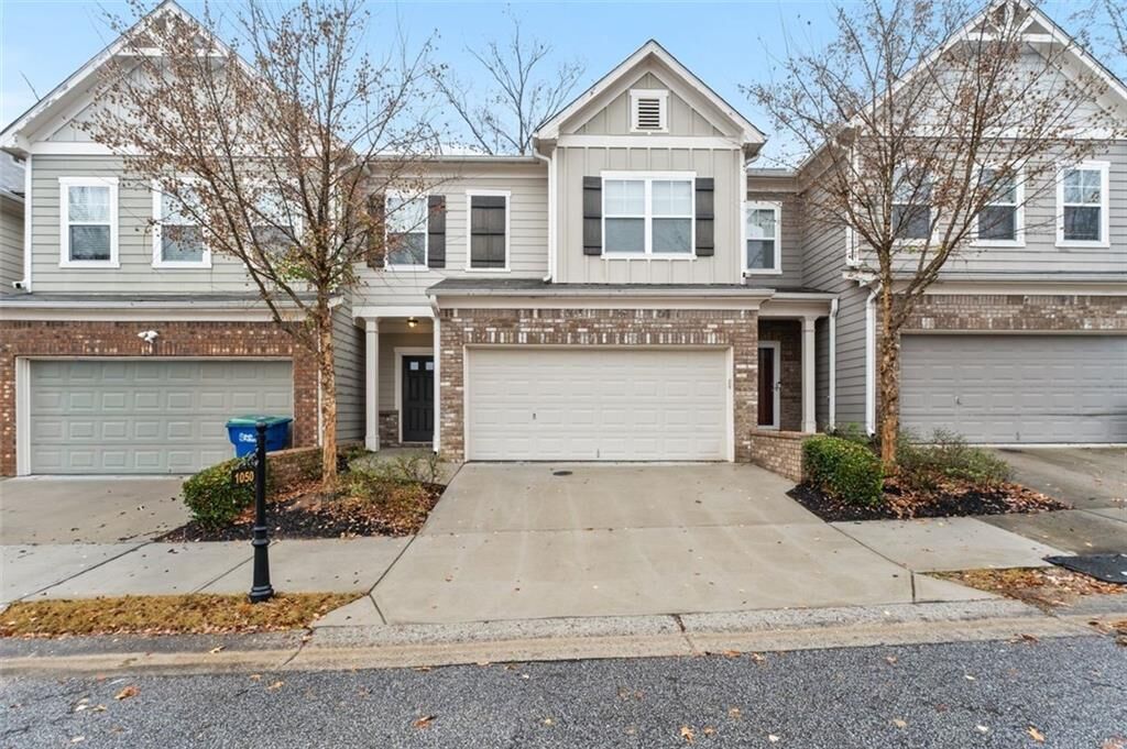 Property Photo:  1050 Mays Hill SW  GA 30336 