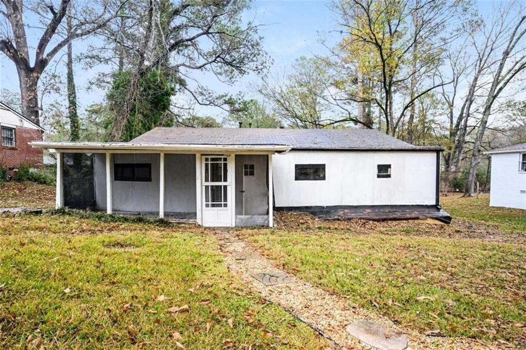 Property Photo: 3382 Renault Road GA 30354