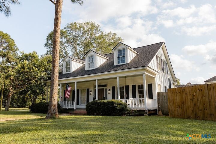 Property Photo: 509 Hanover Street TX 77957