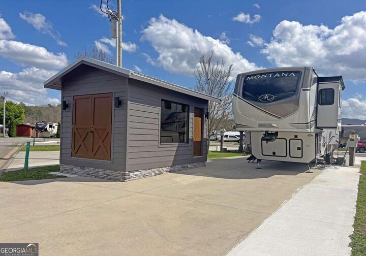 Property Photo:  46 Circle Back Lane  GA 30512 