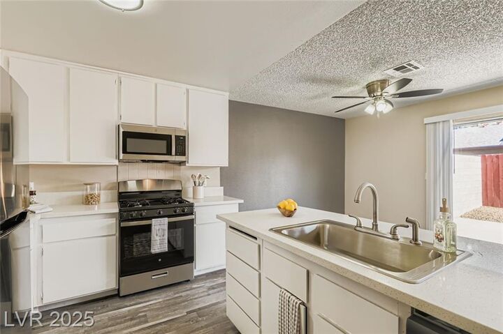 Property Photo: 5794 Sea Breeze Avenue NV 89110