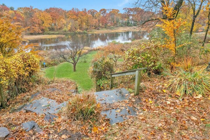 733 Stuart Avenue  Mamaroneck NY 10543 photo